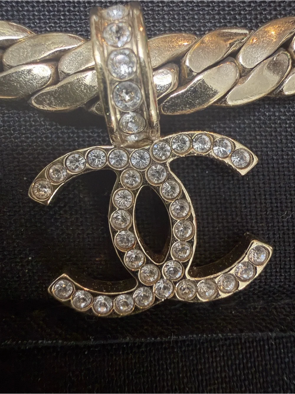 CHANEL CC LOGO NECKLACE GOLD TONE AUTHENTIC W/ BOX & RECEIPT